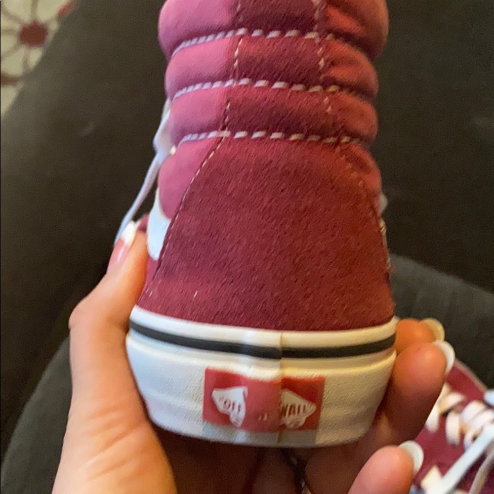 Shoes - Picture 3 of 8